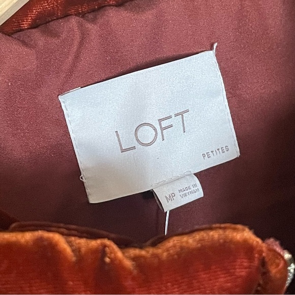 Velvet Quilt Vest - Size Petite M - Picture 11 of 12